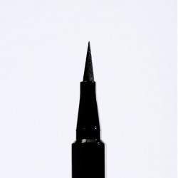 Eye liner noir