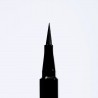 Eye liner noir